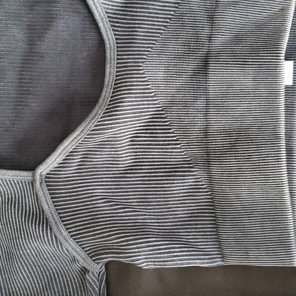 Activewear Ribbed Top - Picture 2 of 3